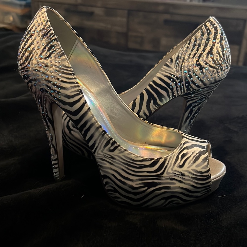 Open toe zebra print bedazzled 4in heels